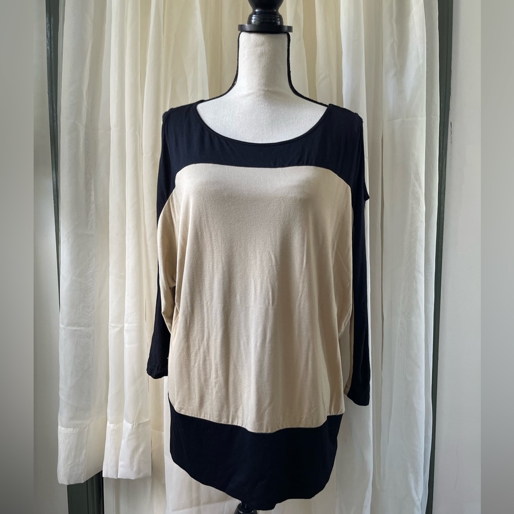 Boston Proper Black and Creme Colorblock Top
